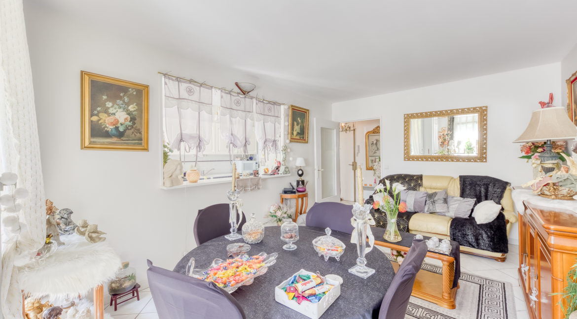 salon autrre angle chennevieres